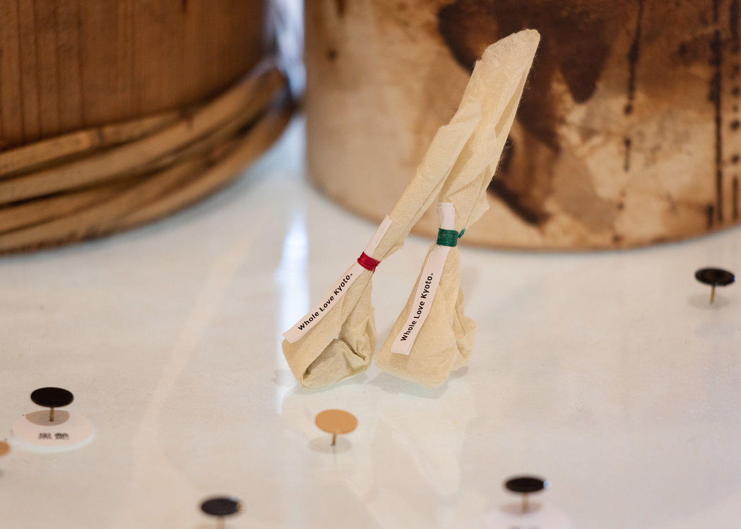 URUSHI DROP 漆のピンブローチ3