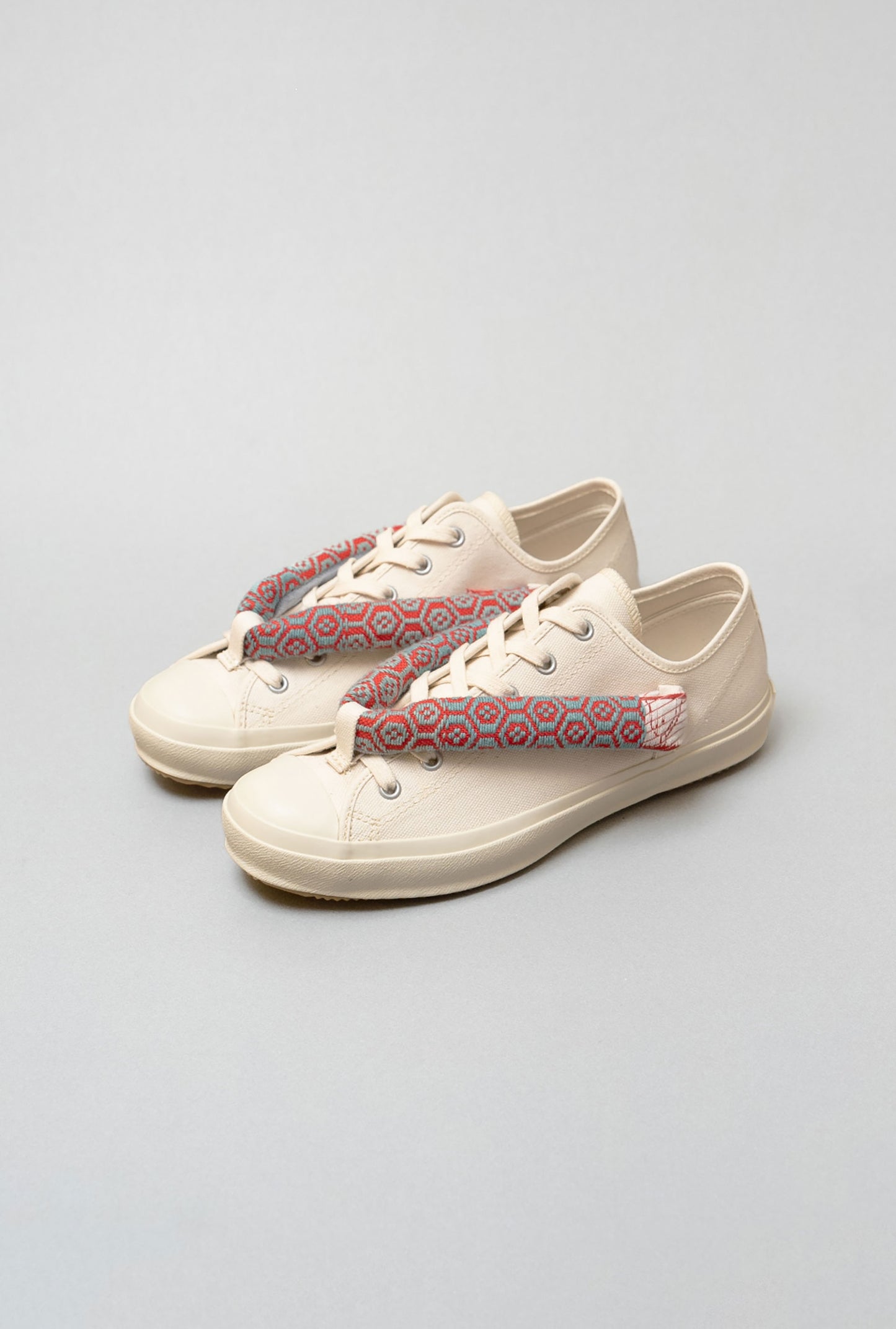 HANAO SHOES_KOGINSASHI (Kogin embroidery)_9