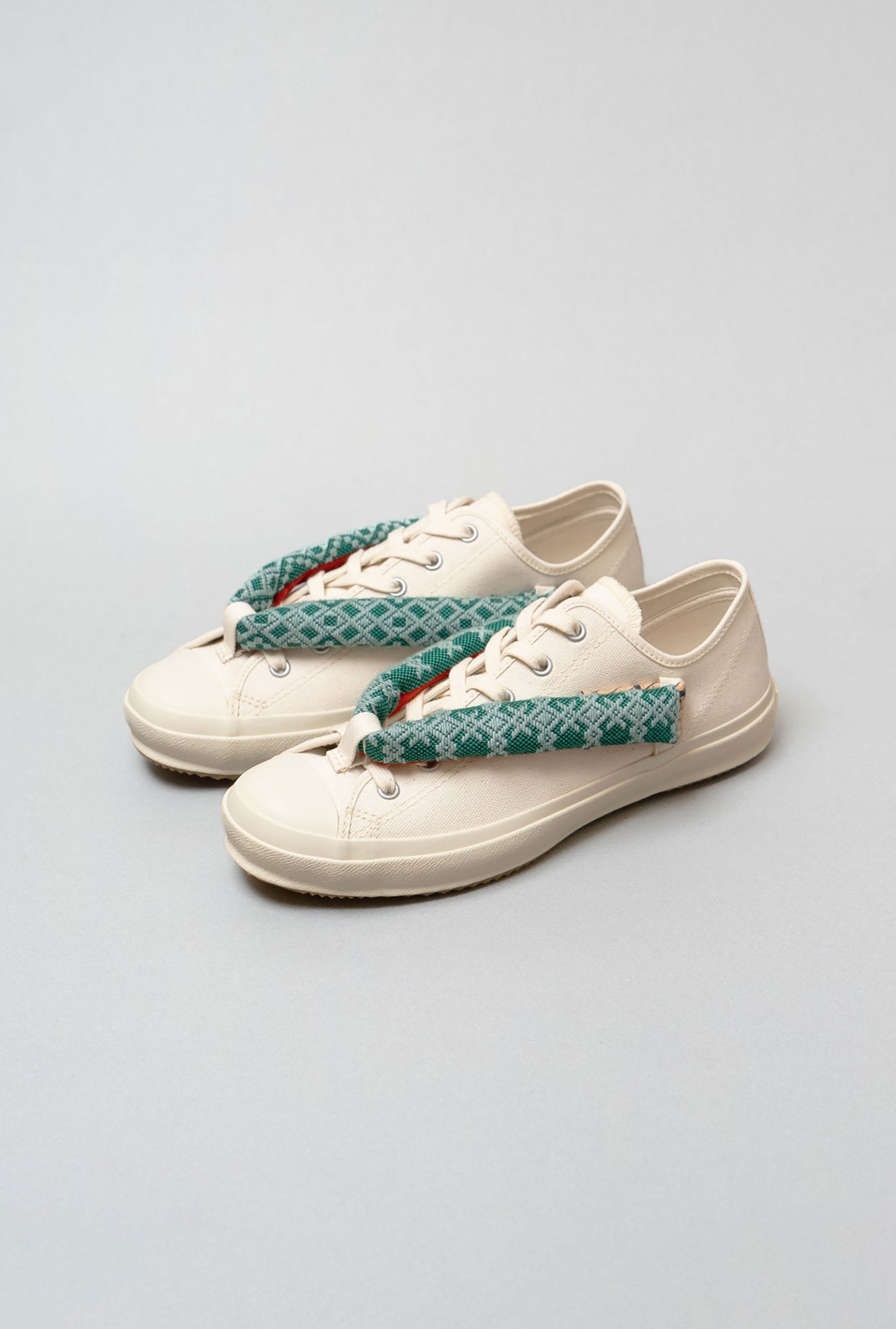 HANAO SHOES_KOGINSASHI (Kogin embroidery)_17