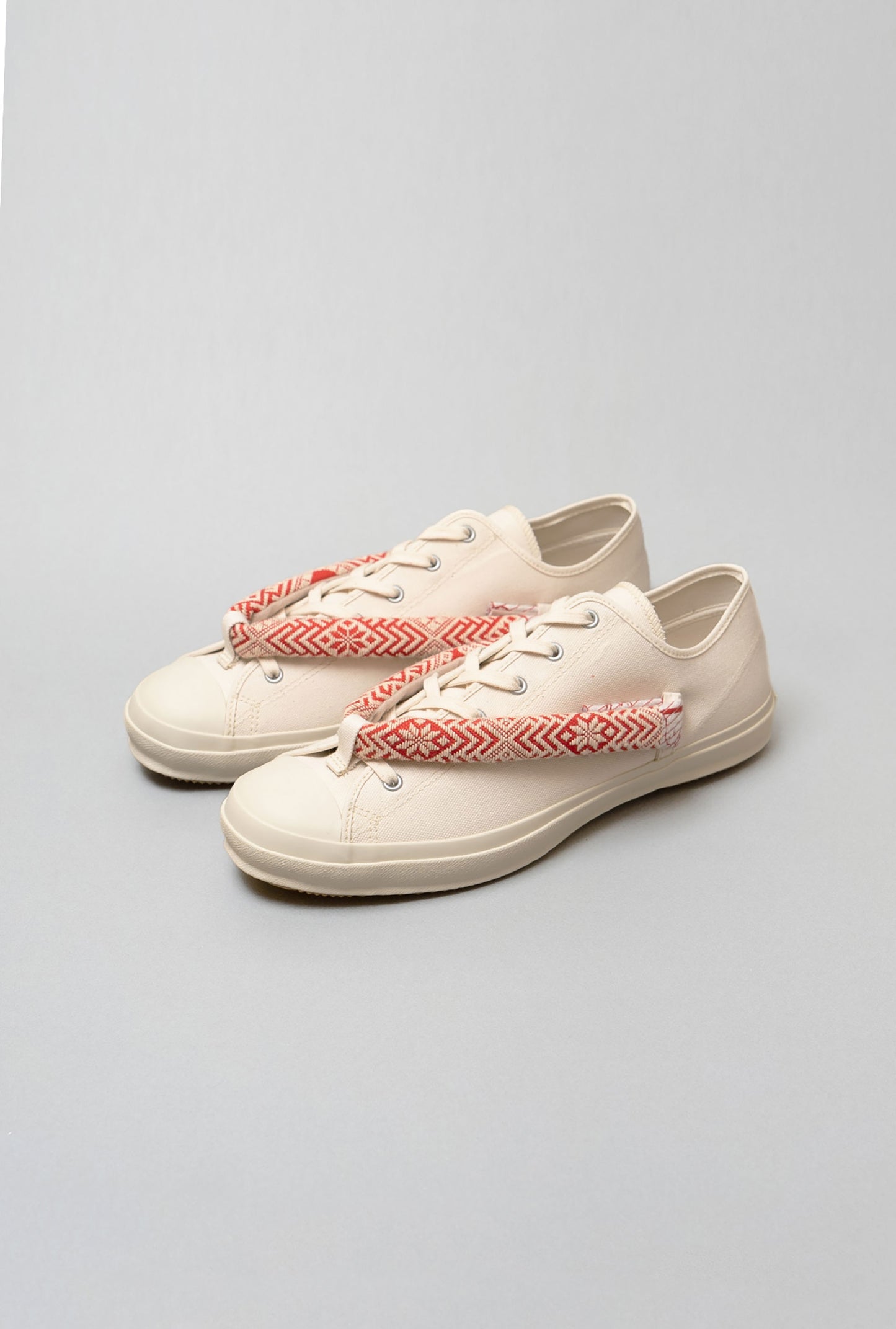 HANAO SHOES_KOGINSASHI (Kogin embroidery)_10