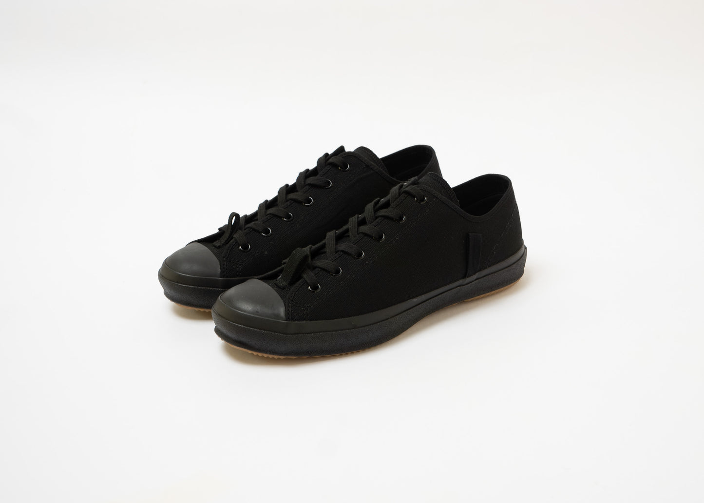 HANAO SHOES_KOGINSASHI (Kogin embroidery)_10