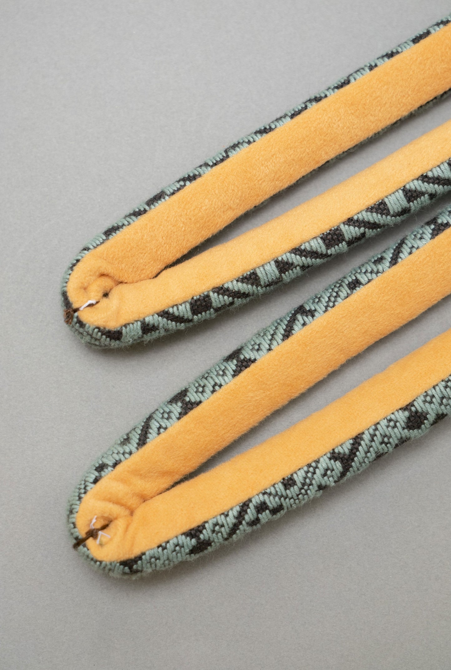 HANAO SHOES_KOGINSASHI (Kogin embroidery)_14
