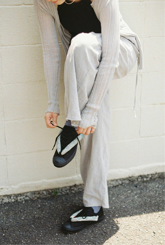 HANAO SHOES_KOGINSASHI (Kogin embroidery)_17