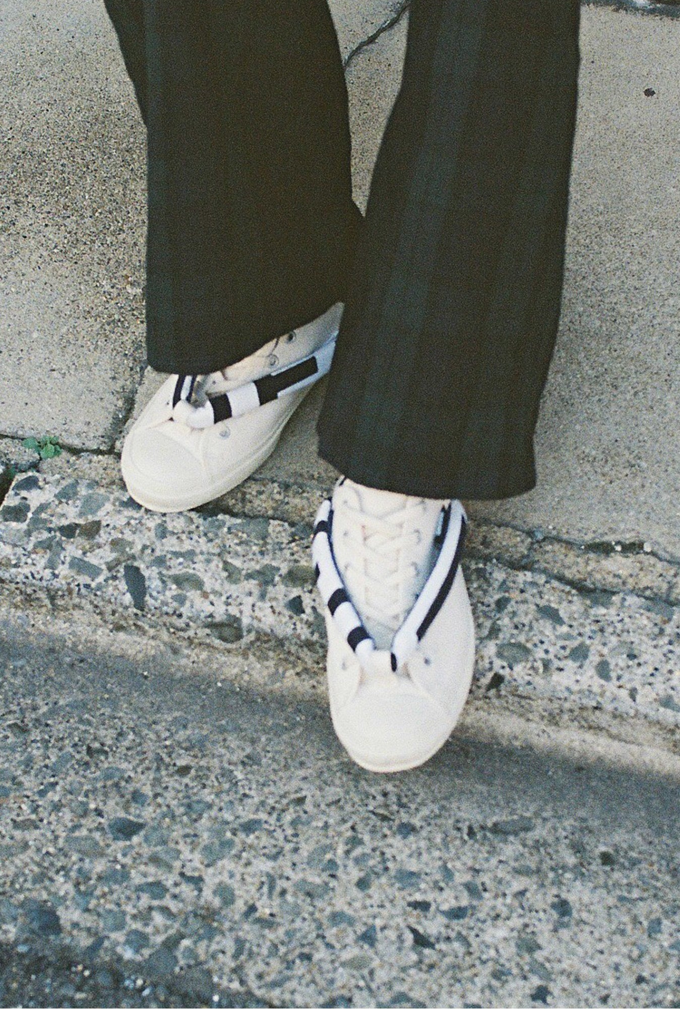 HANAO SHOES_MINO TSUTSUHIKI HONZOME (Mino Tsutsuhiki Hand-Dyeing)