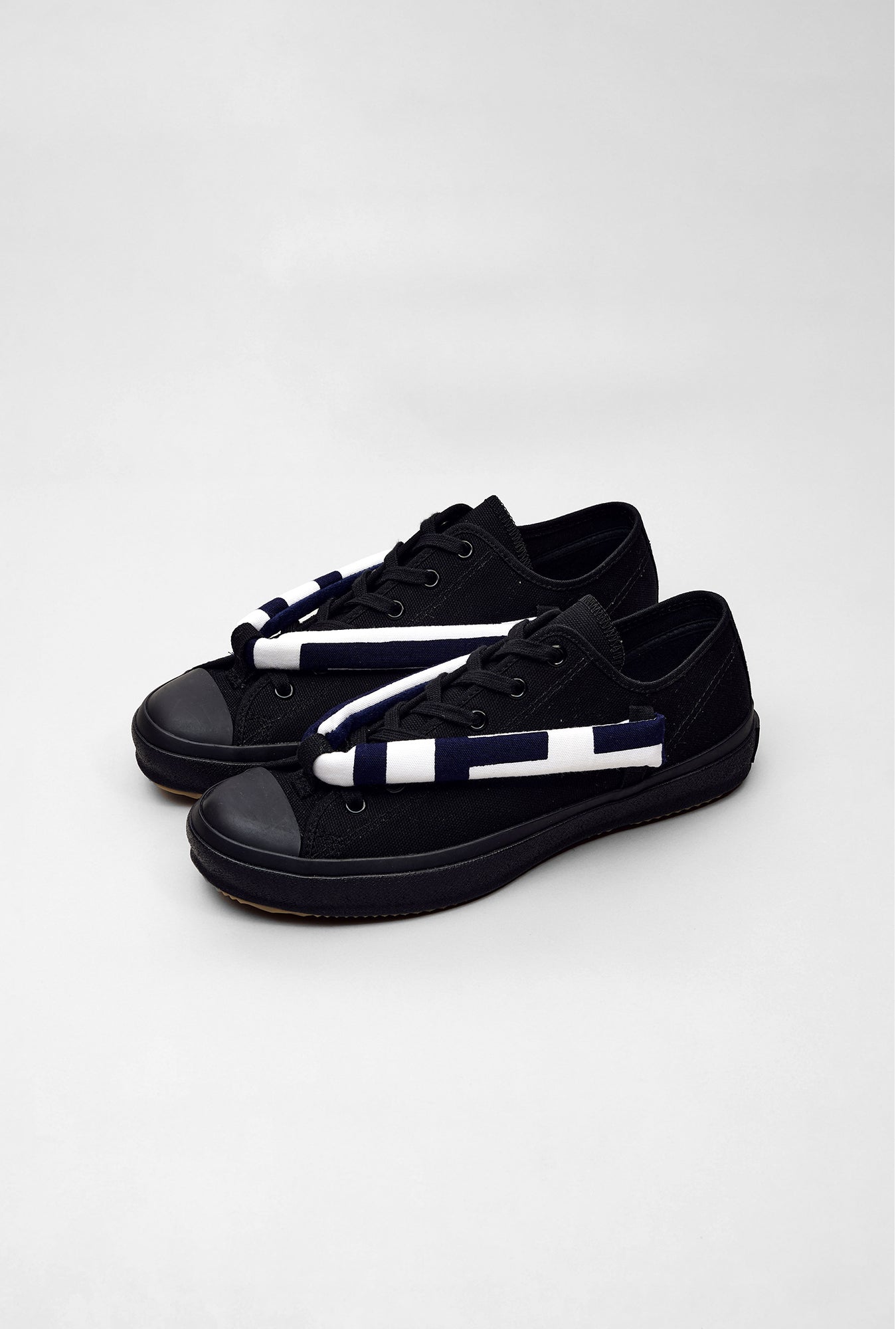HANAO SHOES_MINO TSUTSUHIKI HONZOME (Mino Tsutsuhiki Hand-Dyeing)