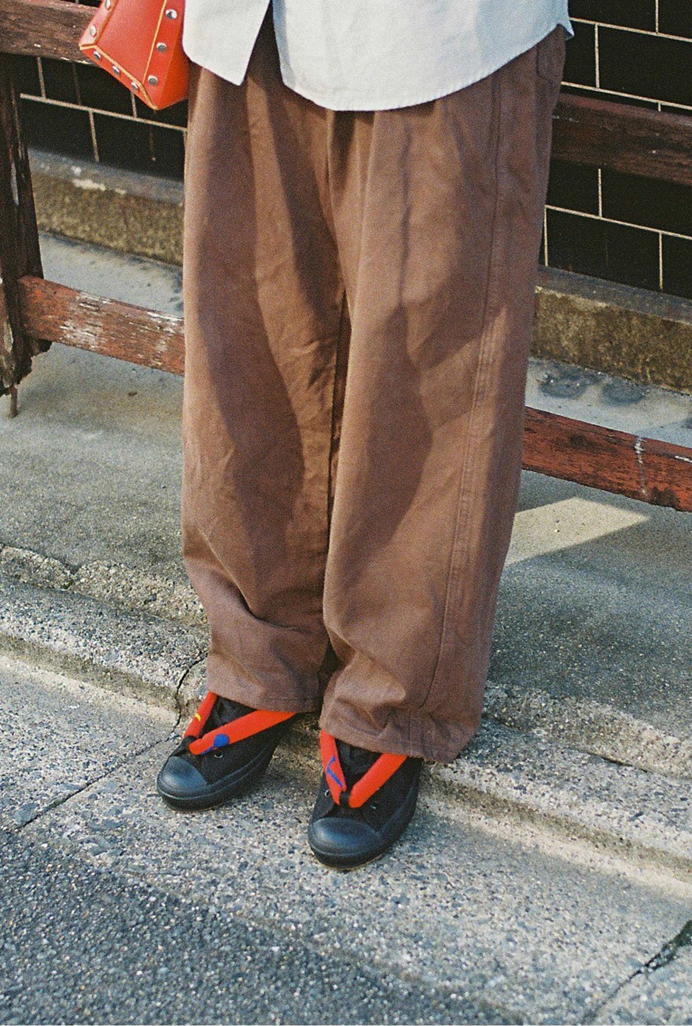 HANAO SHOES_MINO TSUTSUHIKI HONZOME (Mino Tsutsuhiki Hand-Dyeing)