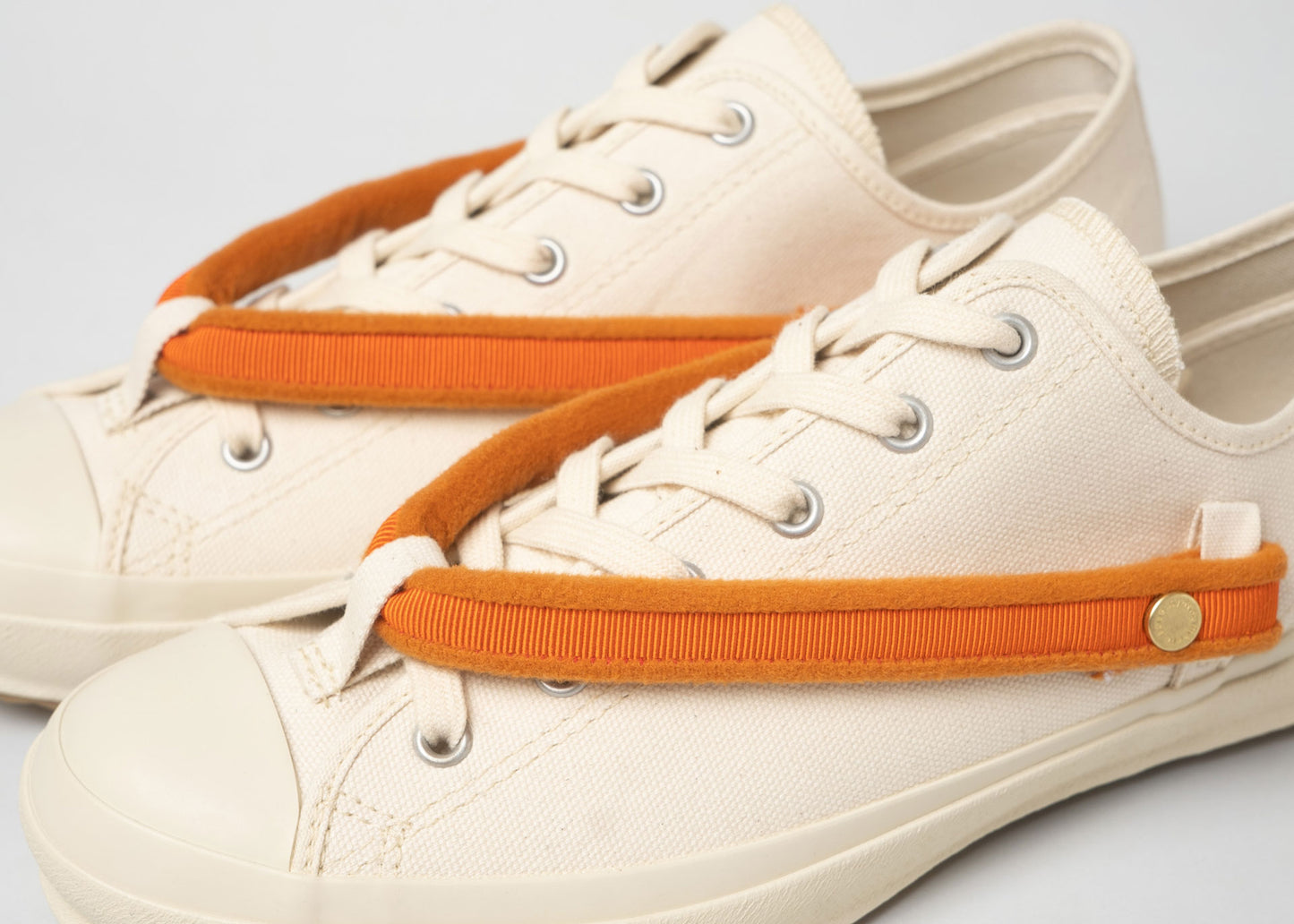 HANAO SHOES_KYOSANADAHIMO(橙)_White_アップ