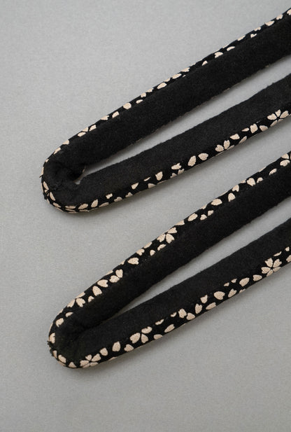 HANAO_Standard_SAKURA (cherry blossoms / black)