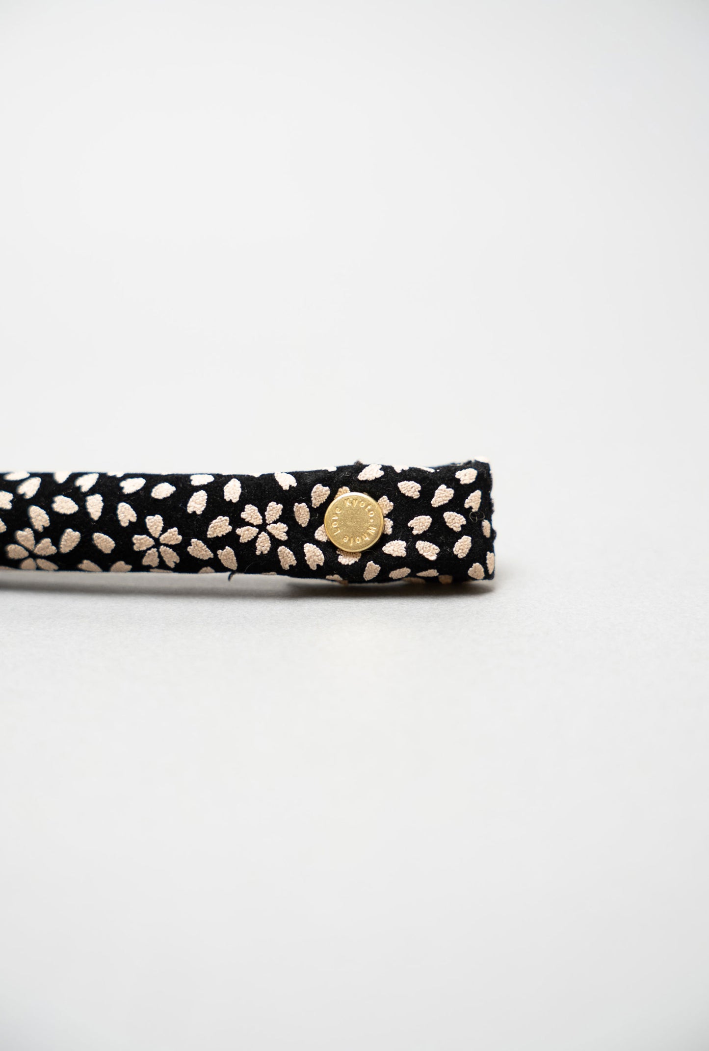 HANAO_Standard_SAKURA (cherry blossoms / black)