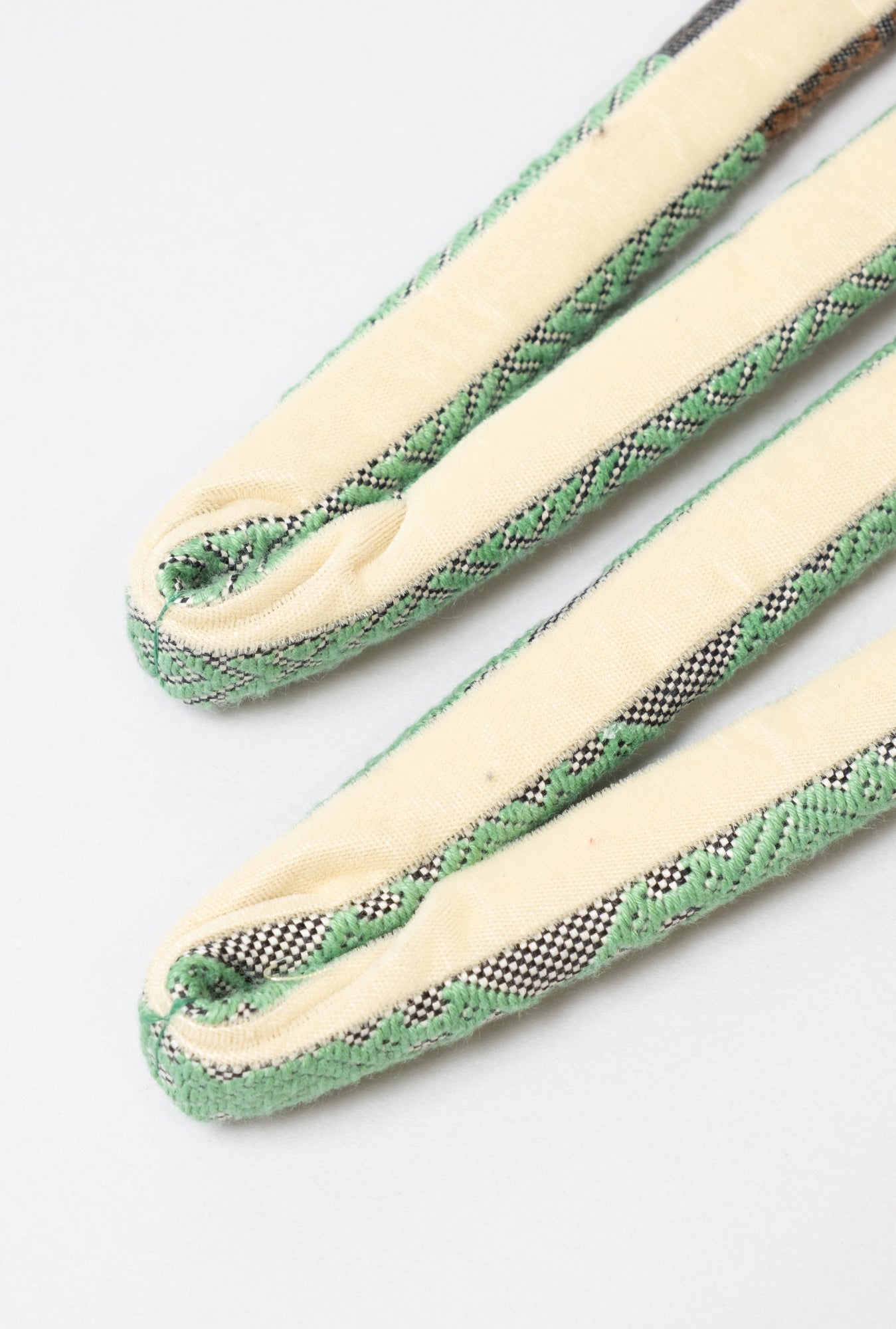 HANAO SHOES_KOGINSASHI (Kogin embroidery)_17
