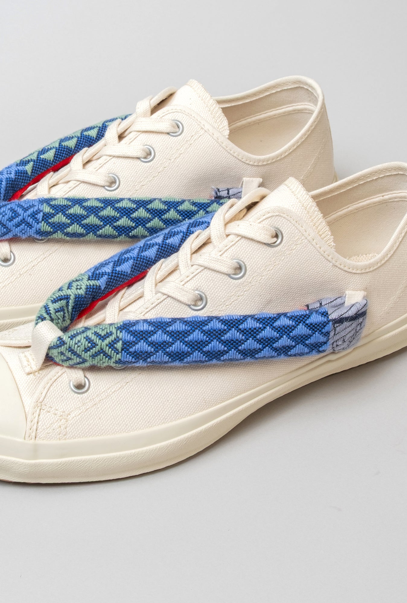HANAO SHOES_KOGINSASHI (Kogin embroidery)_17