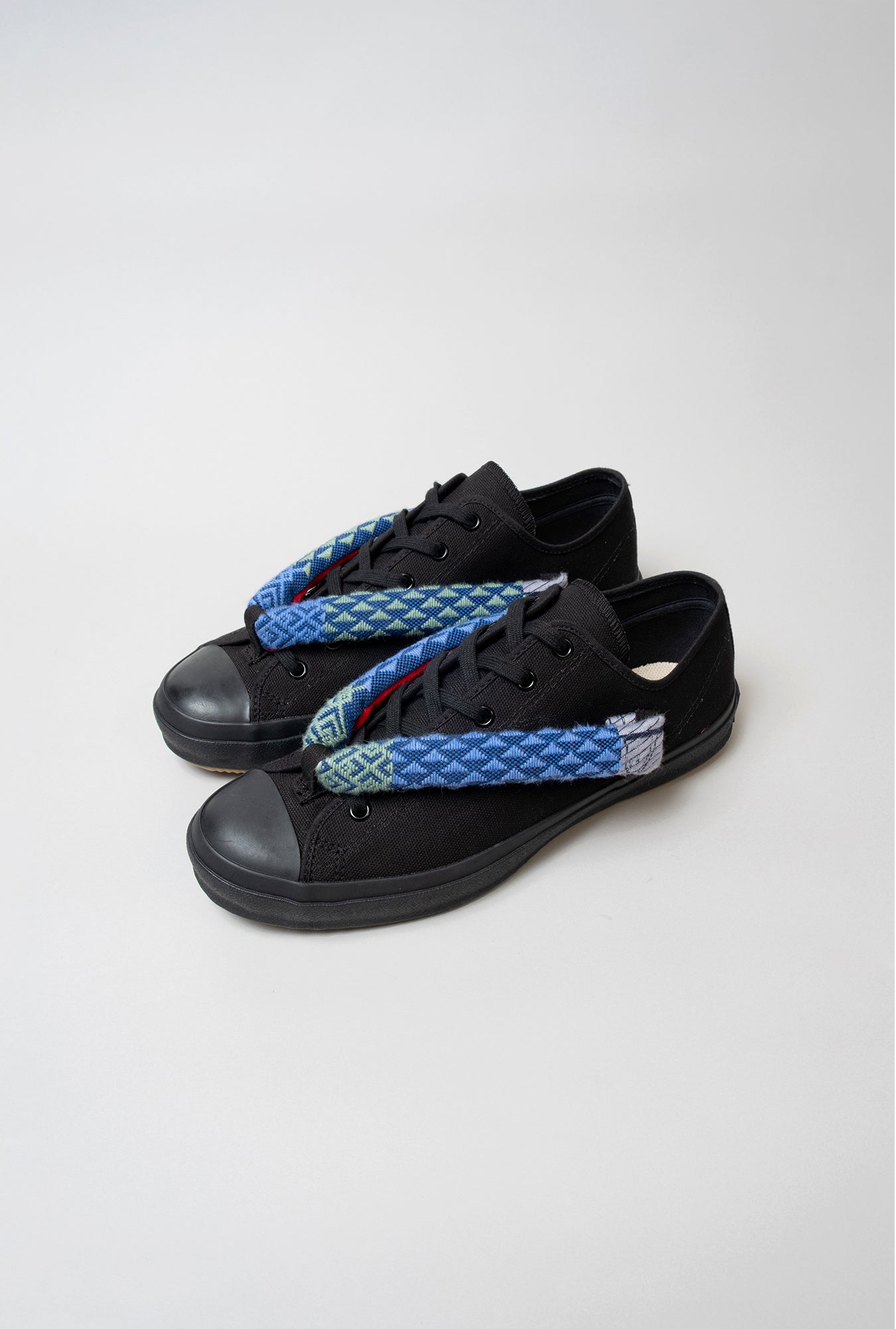 HANAO SHOES_KOGINSASHI (Kogin embroidery)_17