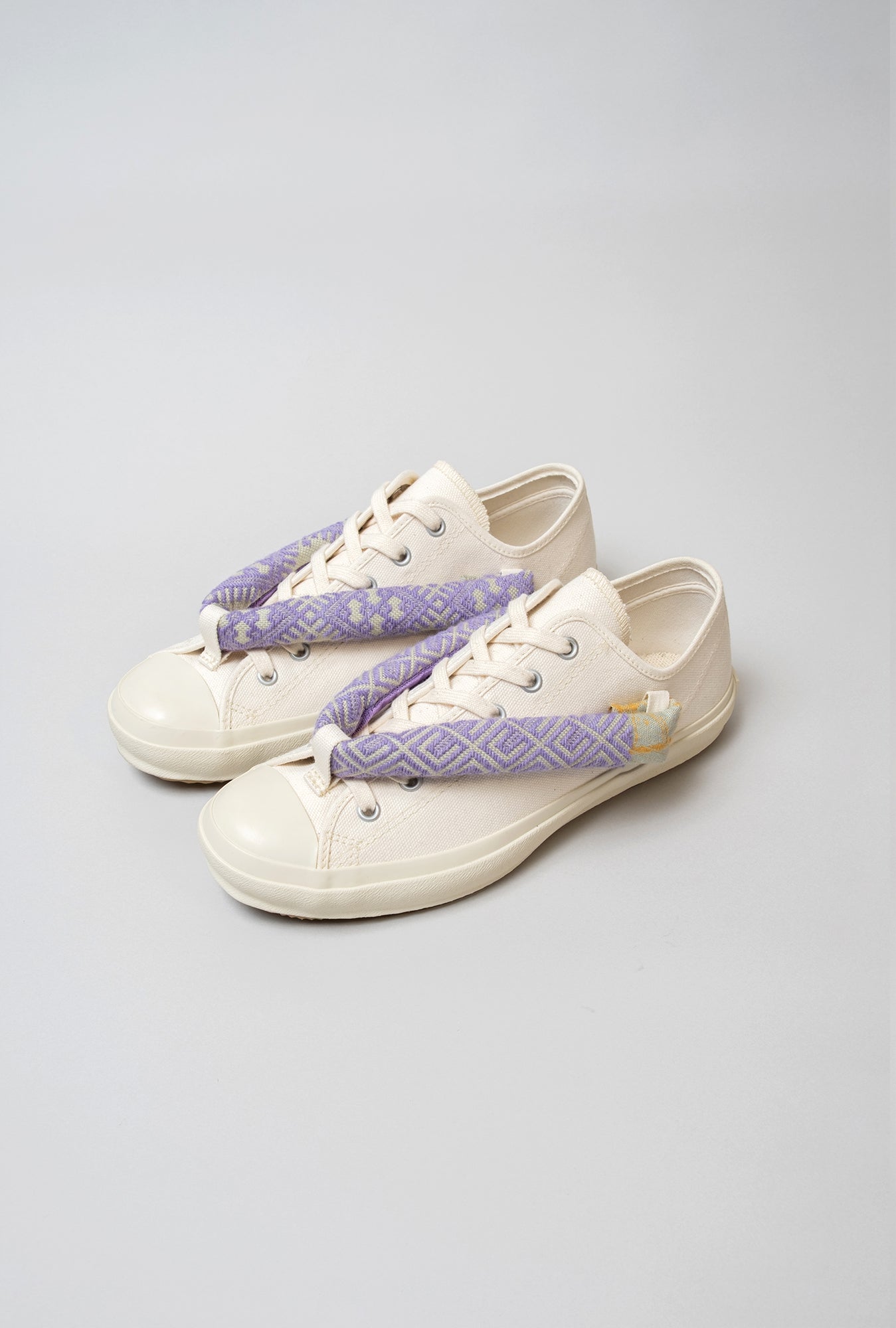 HANAO SHOES_KOGINSASHI (Kogin embroidery)_17