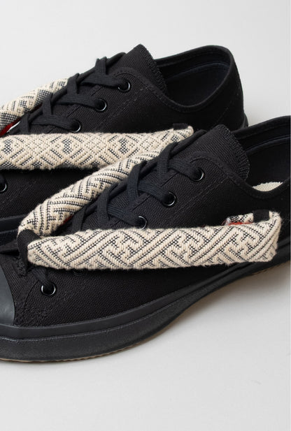 HANAO SHOES_KOGINSASHI (Kogin embroidery)_17