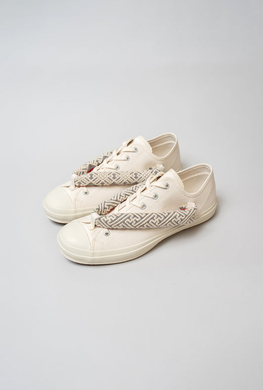 HANAO SHOES_KOGINSASHI (Kogin embroidery)_17