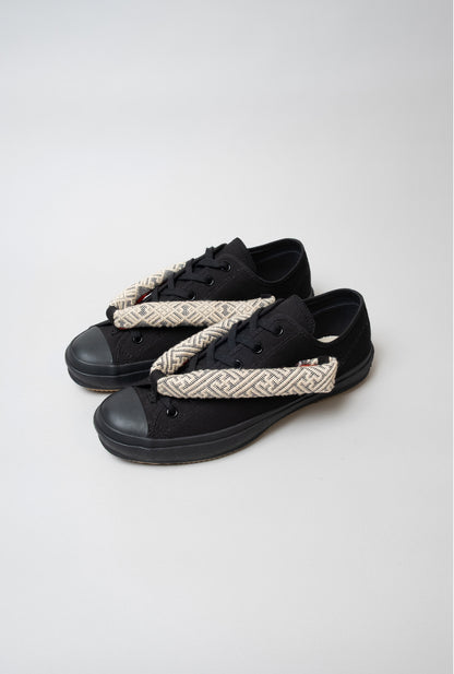 HANAO SHOES_KOGINSASHI (Kogin embroidery)_17