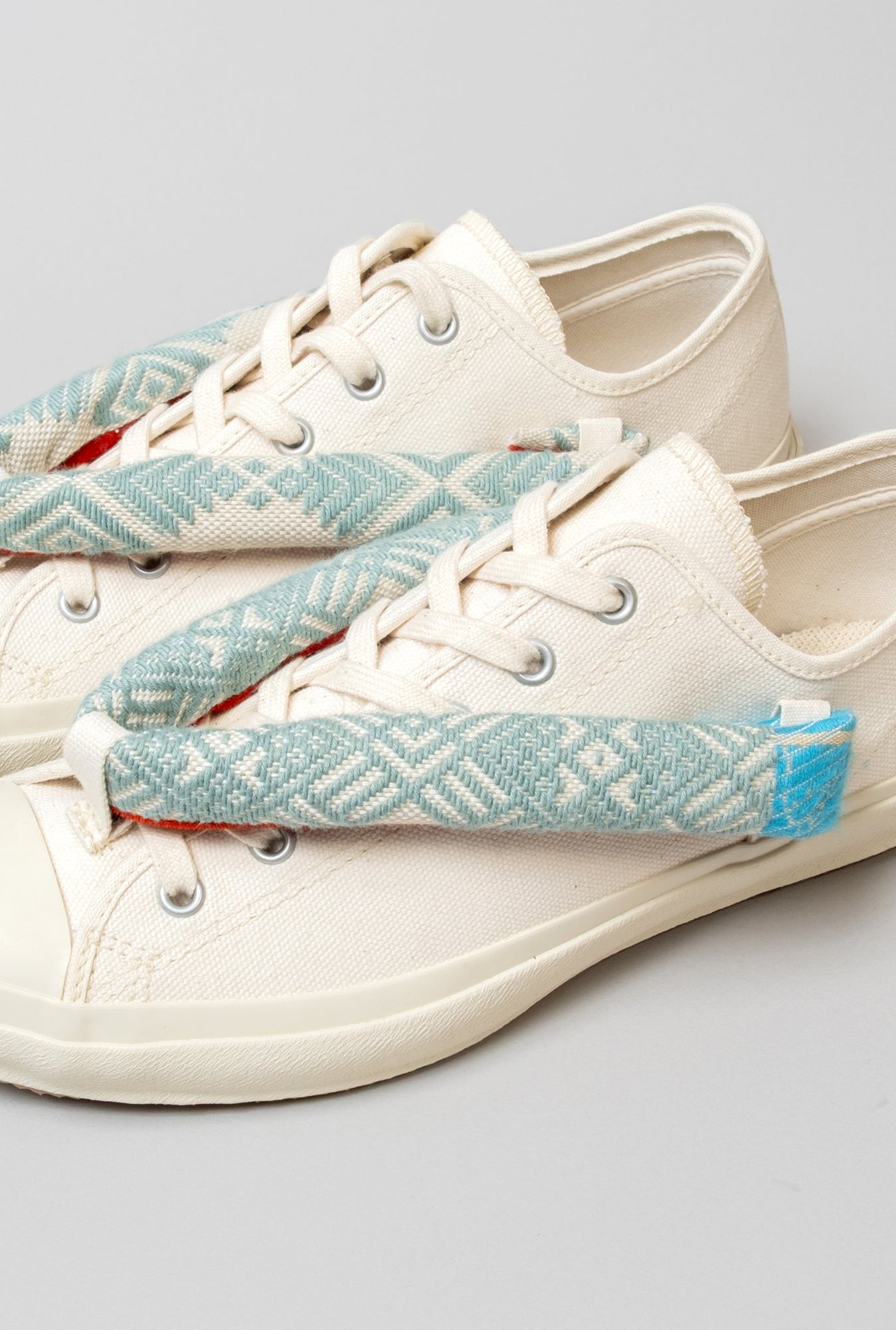HANAO SHOES_KOGINSASHI (Kogin embroidery)_17