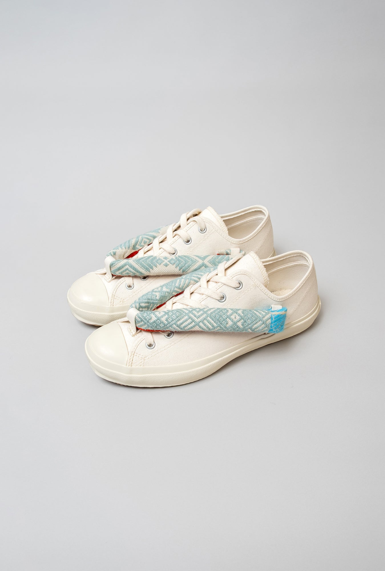 HANAO SHOES_KOGINSASHI (Kogin embroidery)_17