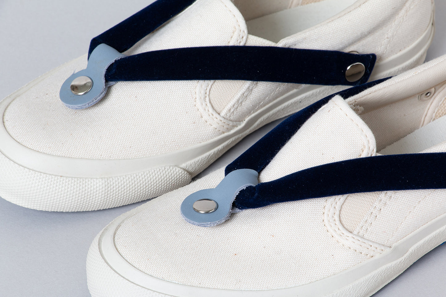 HANAO SHOES_MINO TSUTSUHIKI HONZOME (Mino Tsutsuhiki Hand-Dyeing)