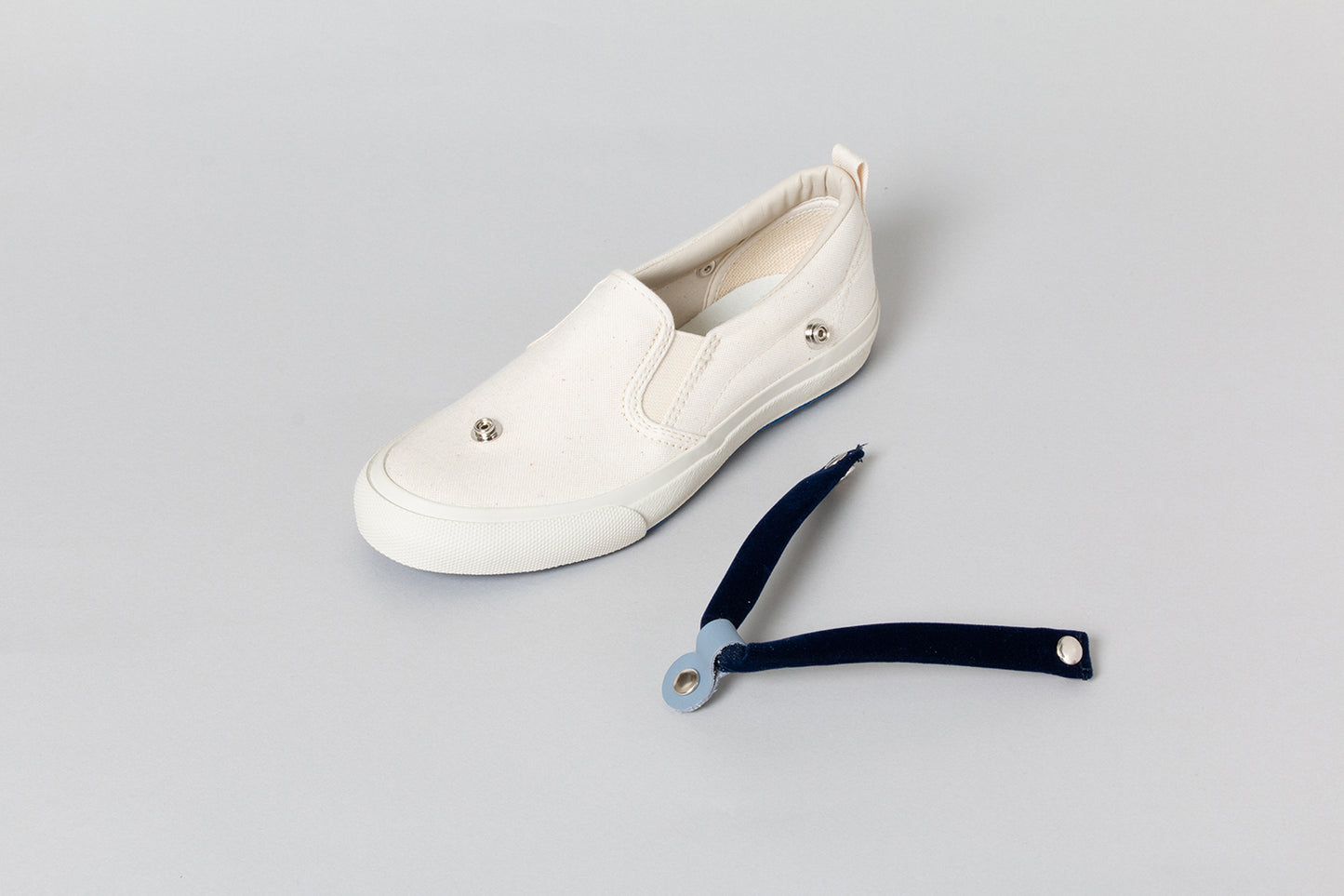 HANAO SHOES_MINO TSUTSUHIKI HONZOME (Mino Tsutsuhiki Hand-Dyeing)