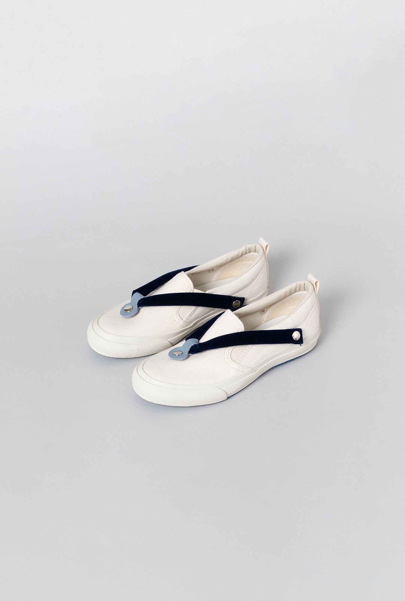 HANAO SHOES_MINO TSUTSUHIKI HONZOME (Mino Tsutsuhiki Hand-Dyeing)