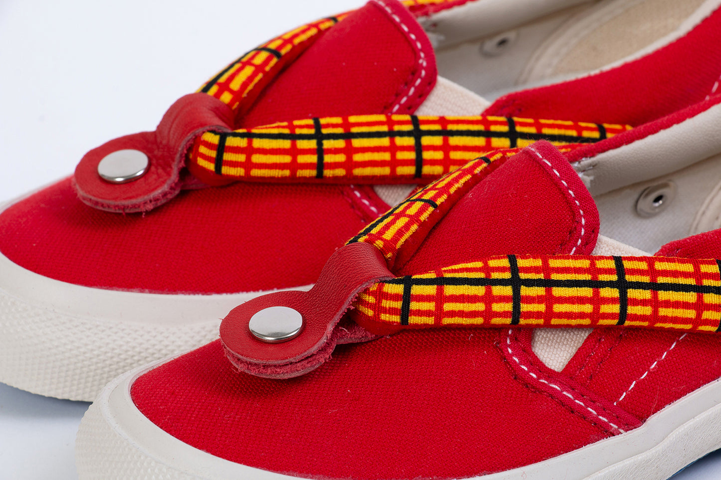 HANAO SHOES_MINO TSUTSUHIKI HONZOME (Mino Tsutsuhiki Hand-Dyeing)