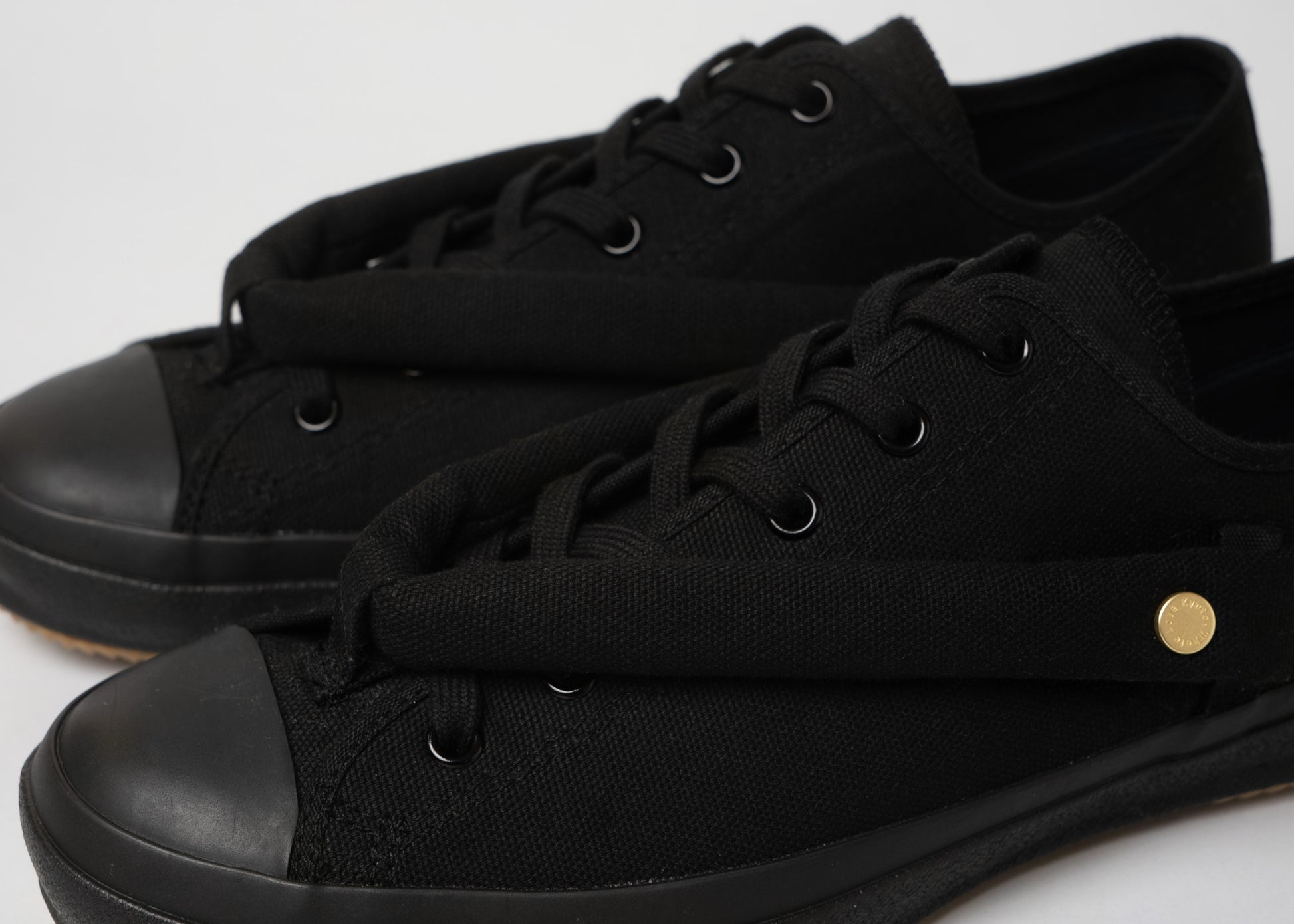 HANAO SHOES＿Neutral（Black）_Black_アップ