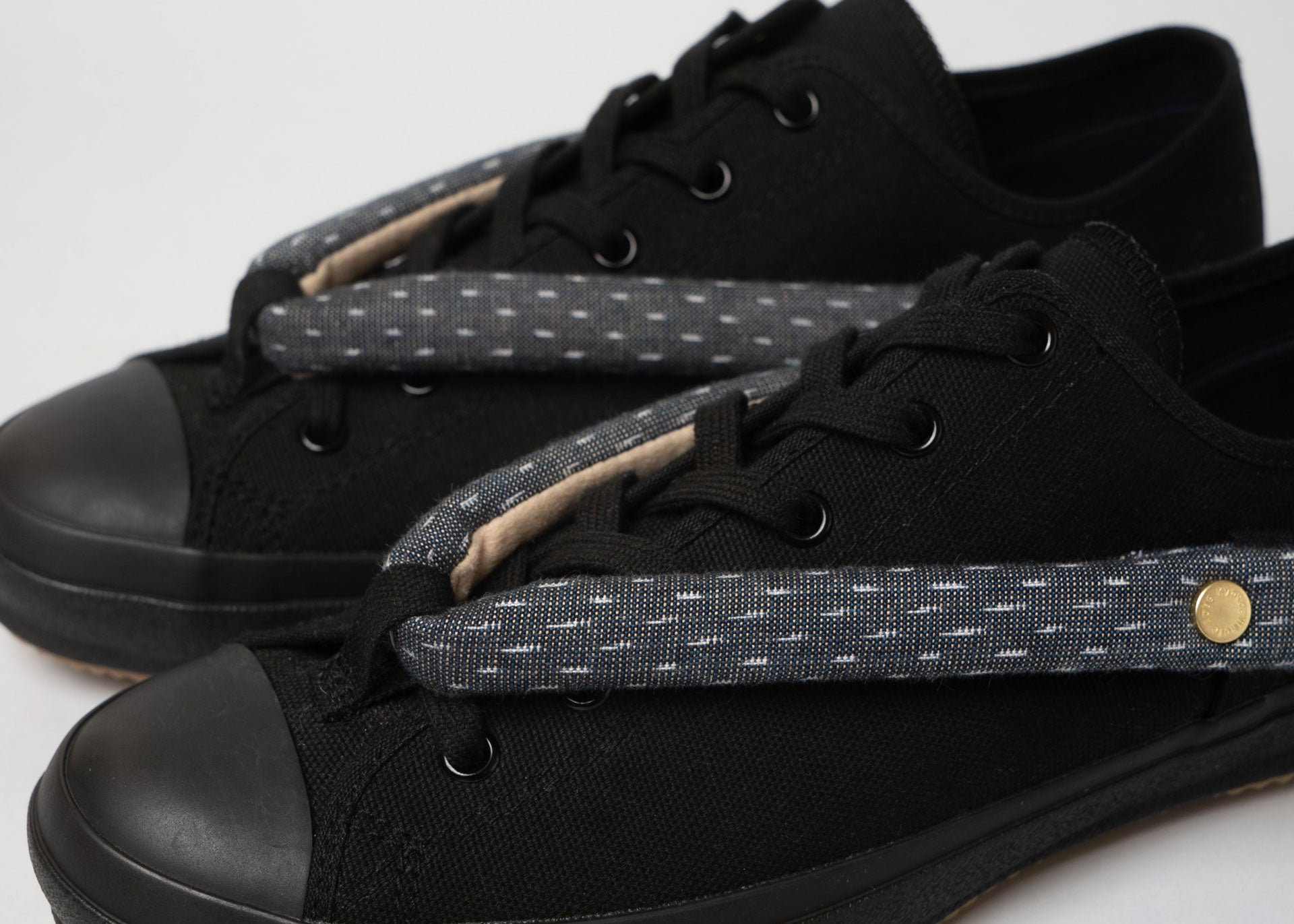 HANAO SHOES＿KURUMEGASURI（紺鼠）_Black_アップ