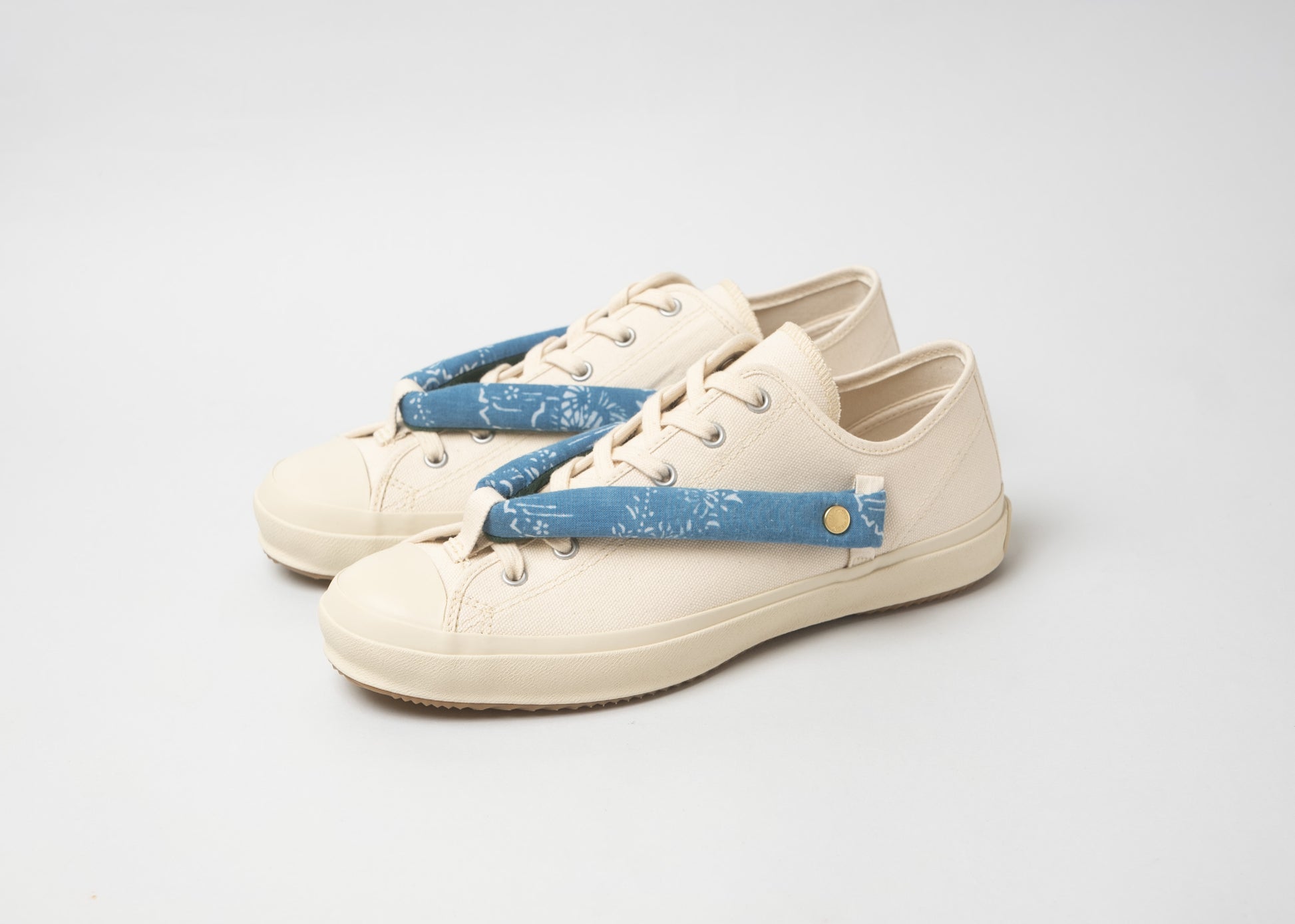 HANAO SHOES＿SHOAI HIYA ZOME（花 / 緑）_White_引き