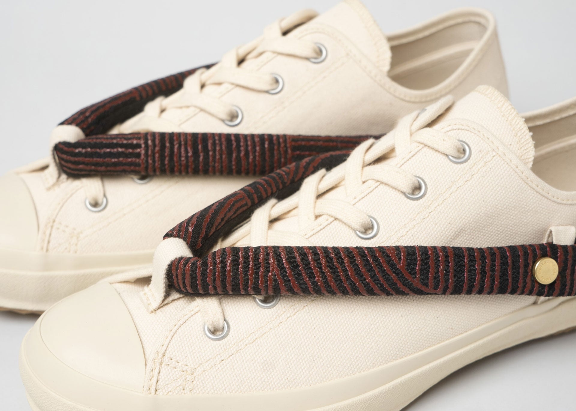 HANAO SHOES＿KYOYUZEN（漆染）_White_アップ