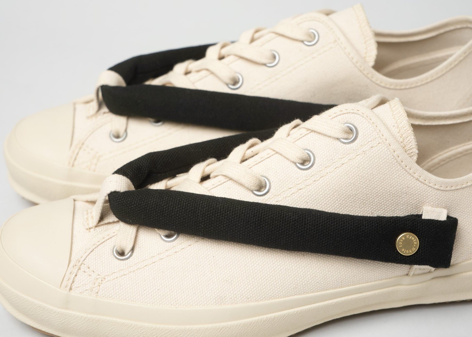 HANAO SHOES＿Neutral（Black）_White_アップ