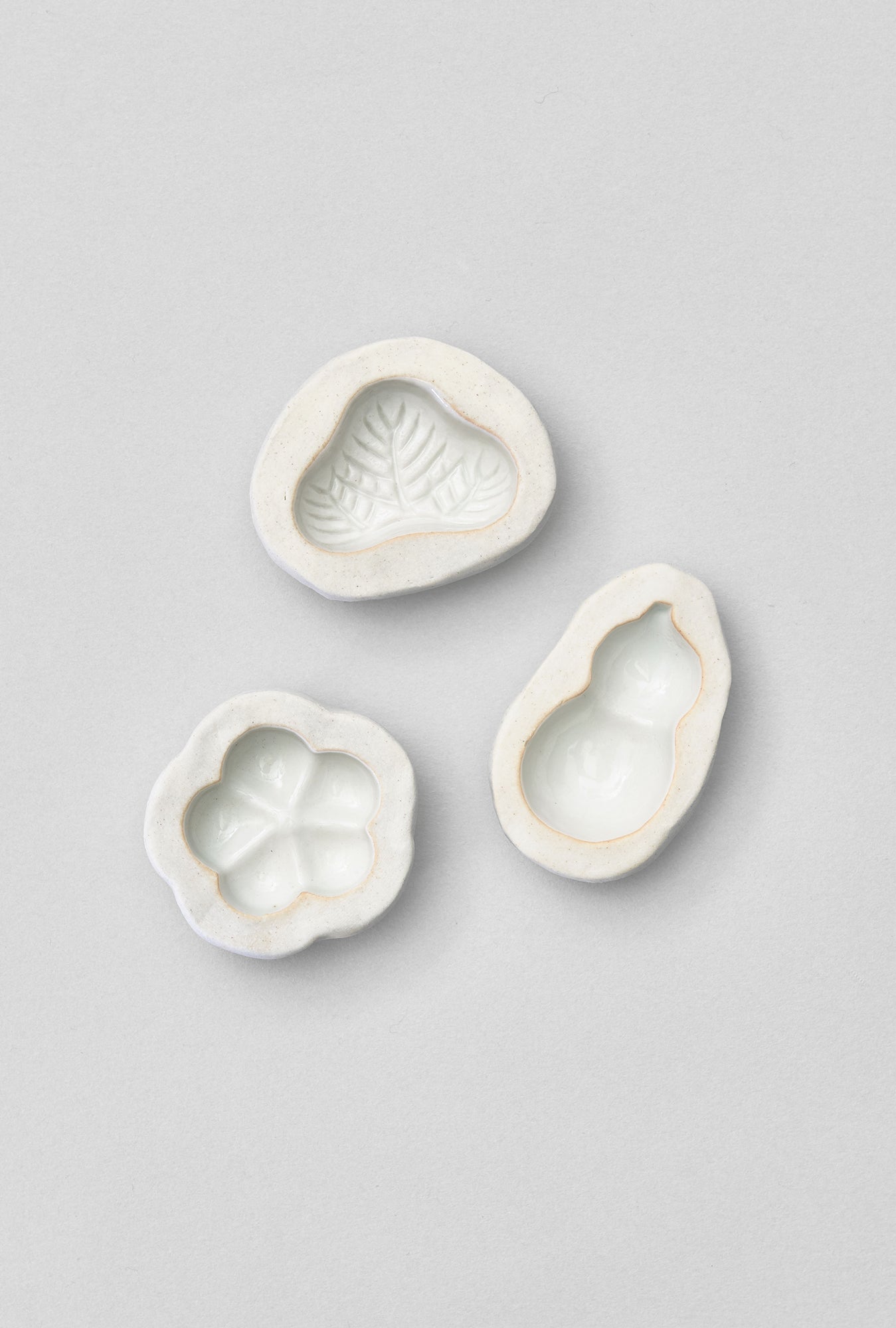 陶器の菓子型 ３つセット（梅・松・瓢箪）