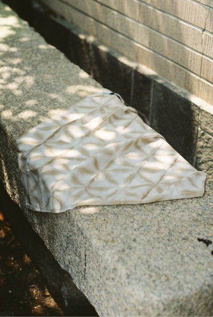 TOCHU SEKKA-SHIBORI (tie‐dyed)_Stole (sage green)